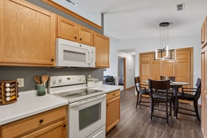 Lannon Terrace 1202-S2608-015.jpg