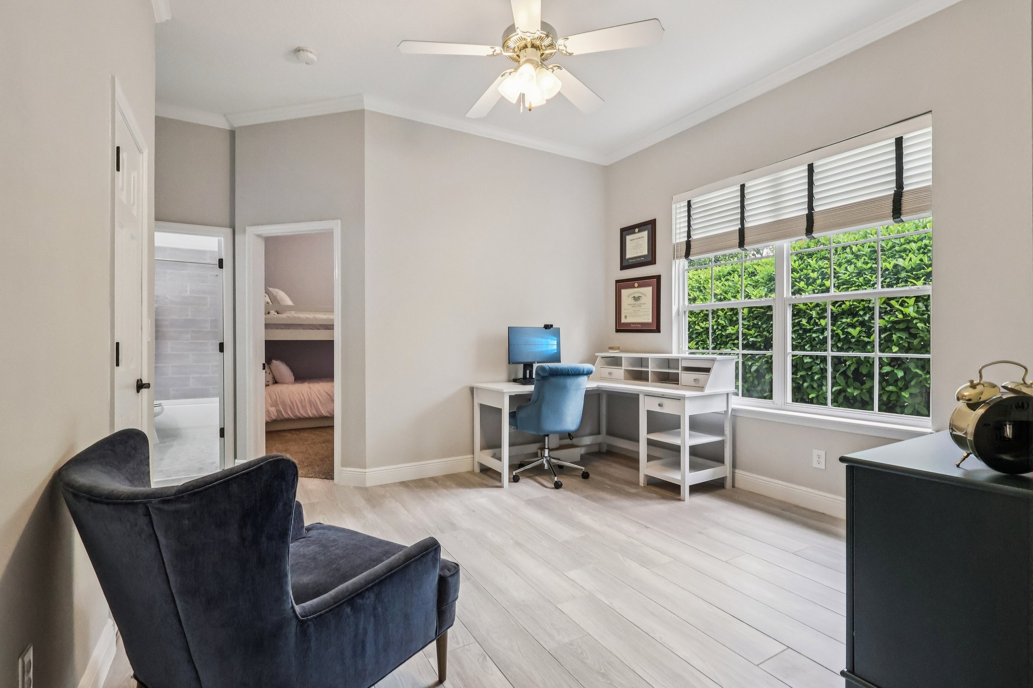 Bowden Way-L0204-038.jpg