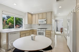 Kentland Ave-0805-018.jpg