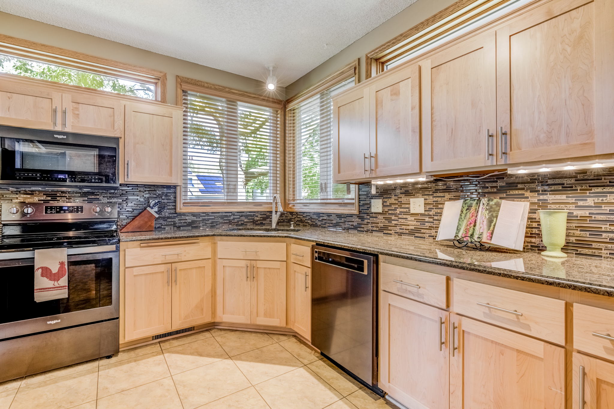 9 Kitchen