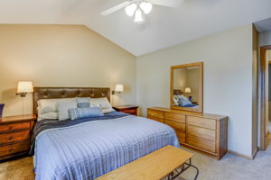 17 Owner's suite