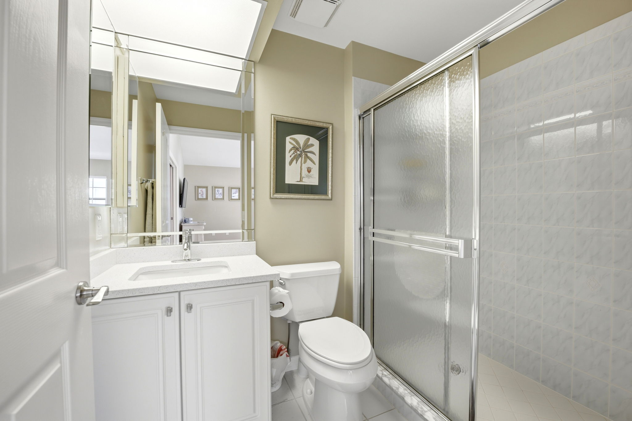 Guest Bath with quartz vanity