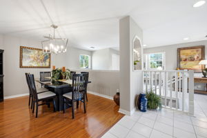 Foyer/Dining Room