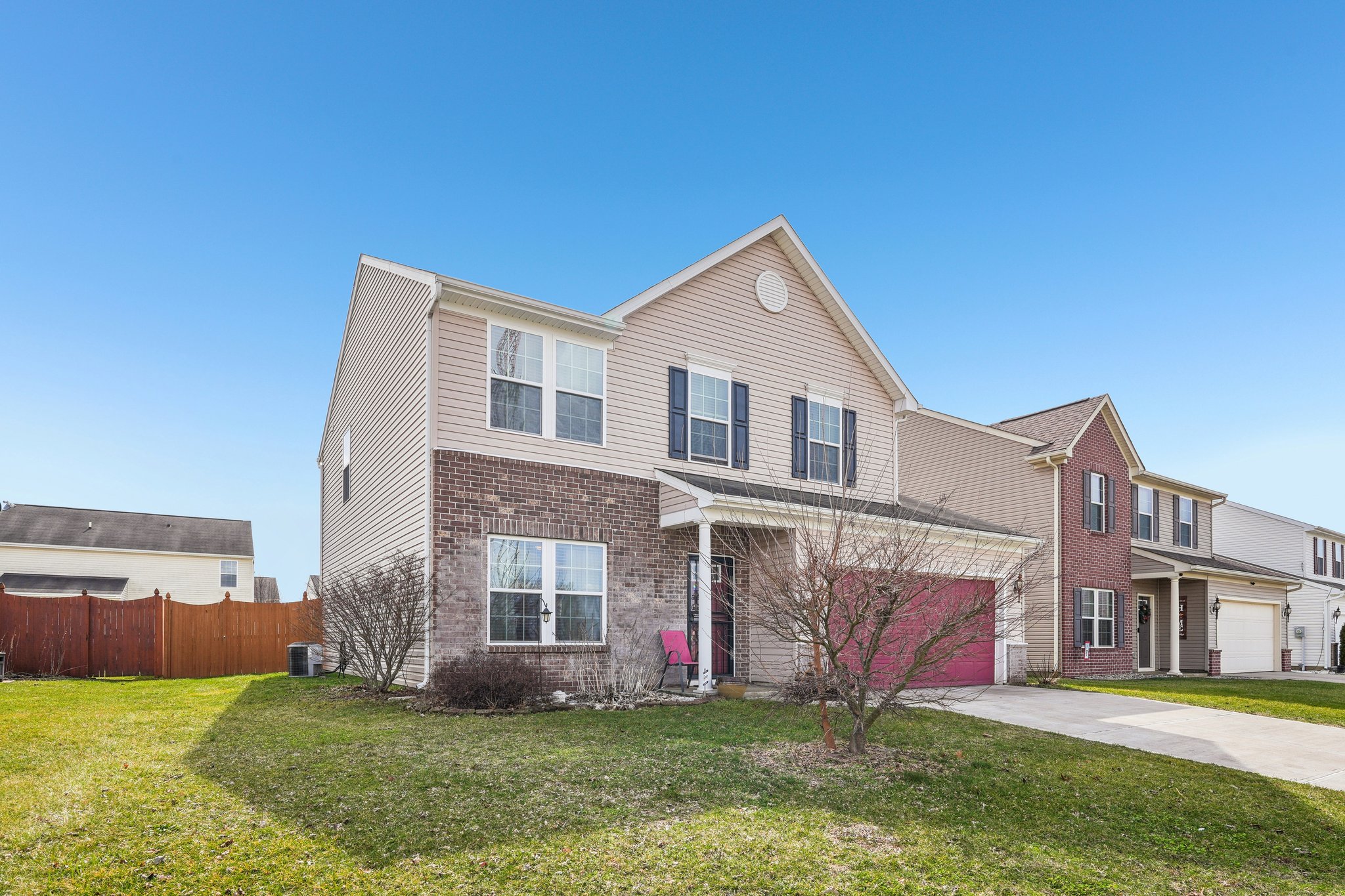 Gates Corner Dr-S0703-004.jpg