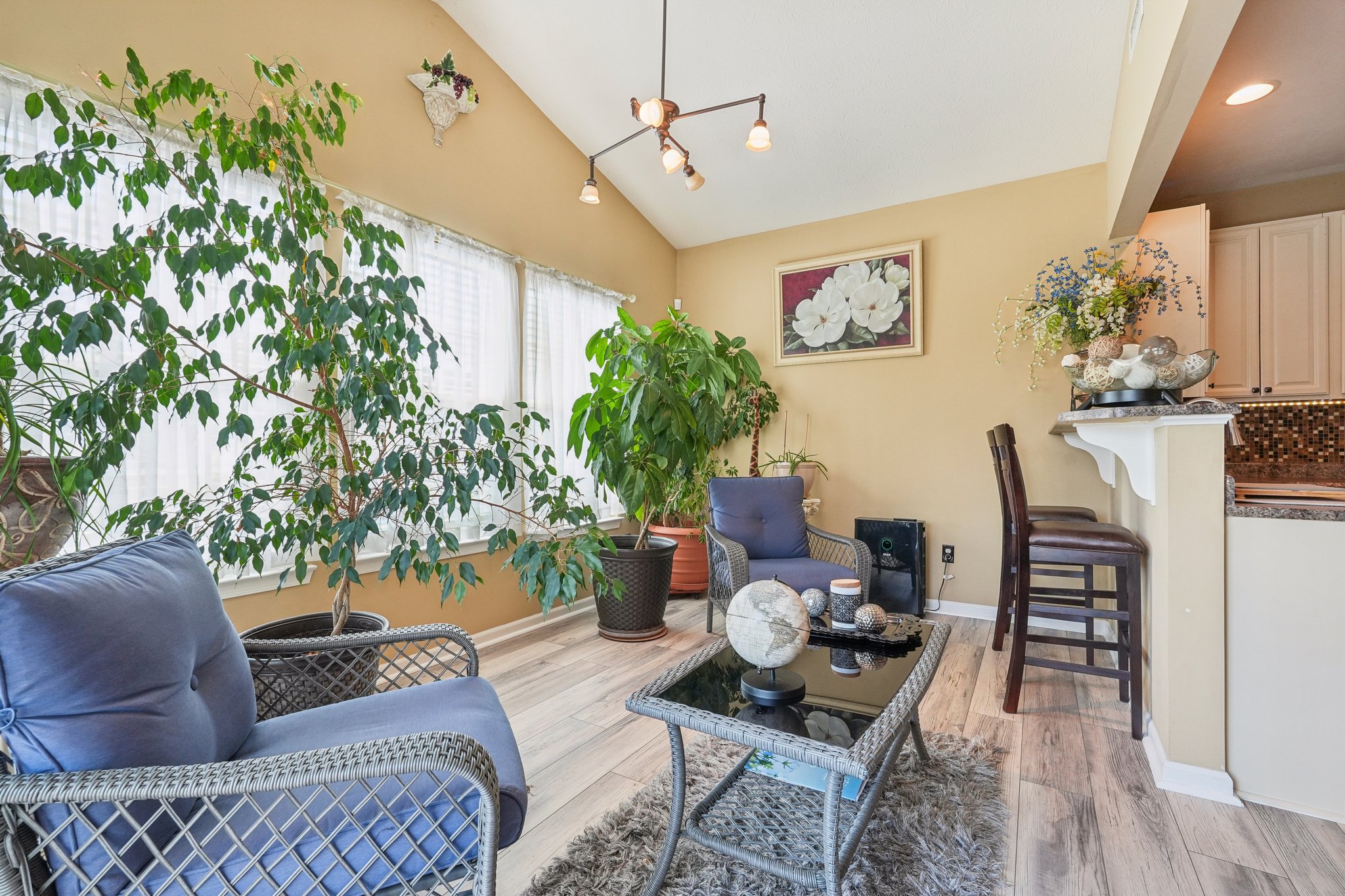 Gates Corner Dr-S0703-031.jpg