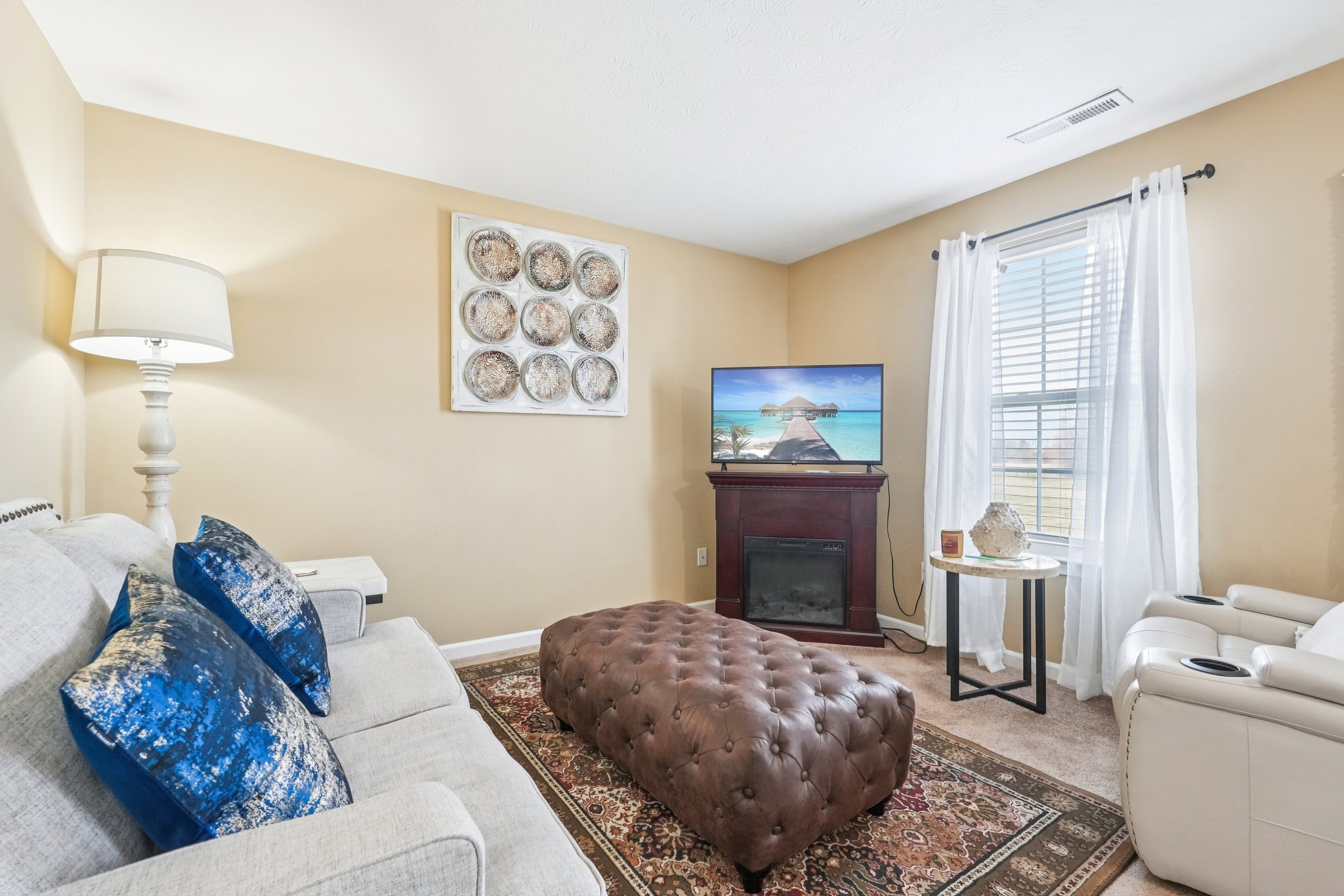 Gates Corner Dr-S0703-043.jpg