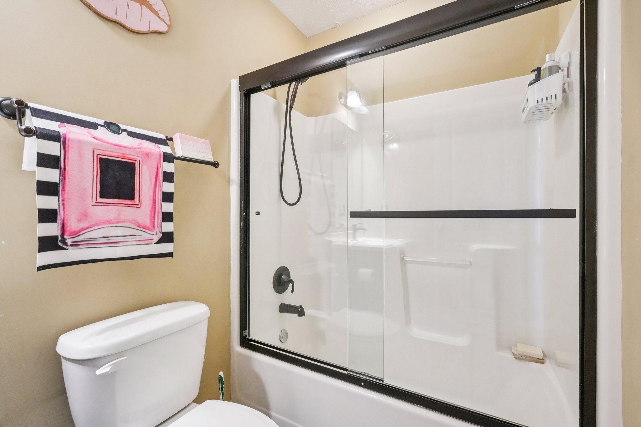 Gates Corner Dr-S0703-052.jpg