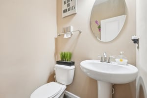 Gates Corner Dr-S0703-034.jpg