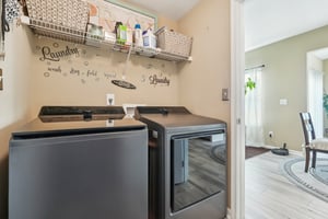 Gates Corner Dr-S0703-036.jpg