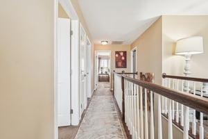 Gates Corner Dr-S0703-038.jpg