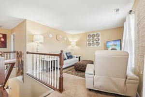 Gates Corner Dr-S0703-039.jpg