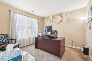 Gates Corner Dr-S0703-044.jpg