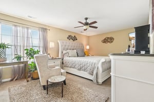 Gates Corner Dr-S0703-059.jpg