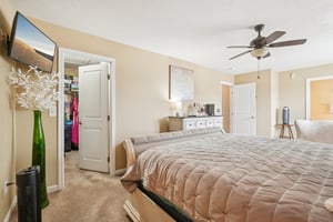 Gates Corner Dr-S0703-063.jpg