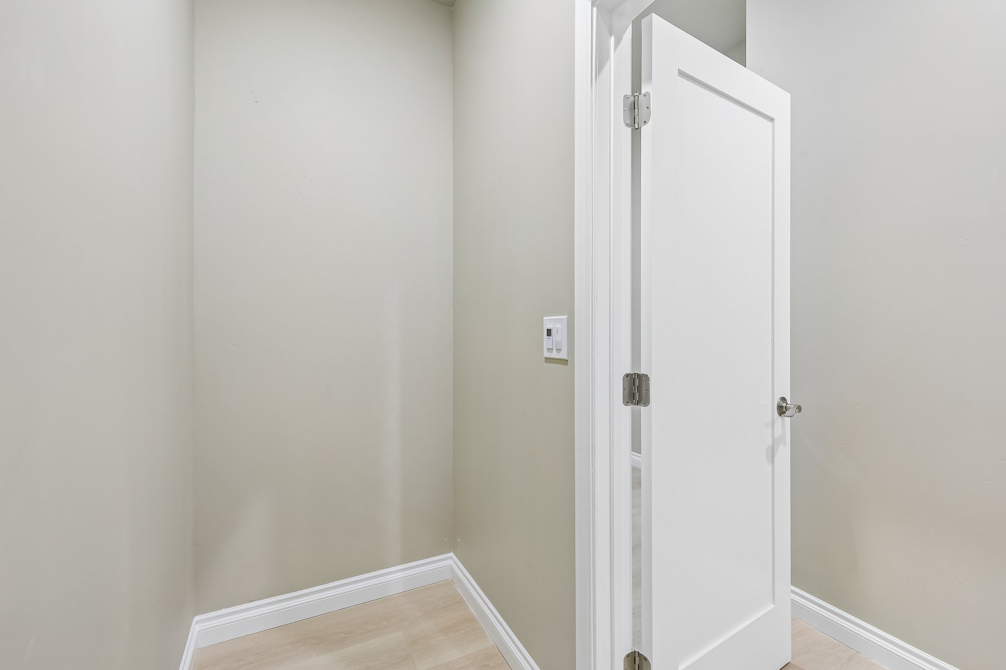 C Ave-S2909-034.jpg