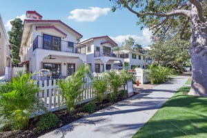 C Ave-S2909-002.jpg