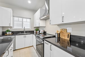 C Ave-S2909-023.jpg
