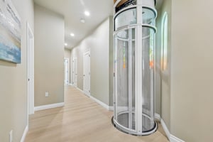 C Ave-S2909-029.jpg