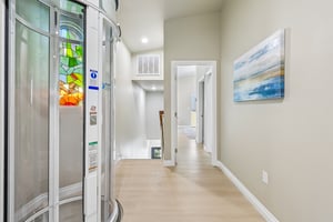 C Ave-S2909-030.jpg