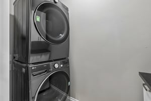 C Ave-S2909-035.jpg