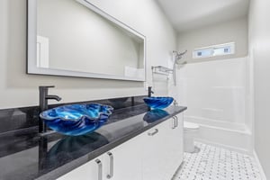 C Ave-S2909-036.jpg