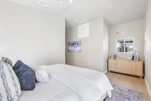 C Ave-S2909-047.jpg