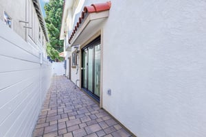 C Ave-S2909-051.jpg