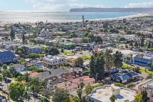 C Ave-S2909-065.jpg