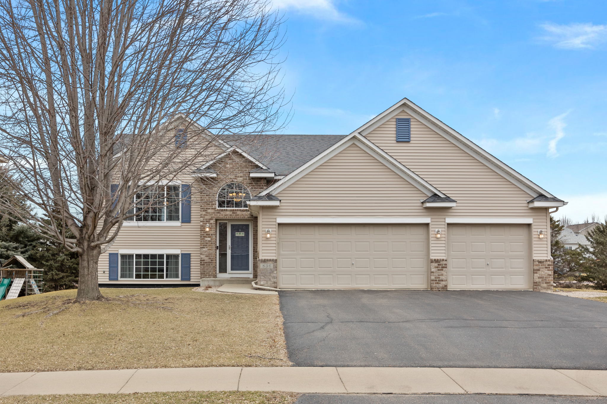836 Forest Edge Dr, Jordan, MN 55352 Tonka Real Estate Photography