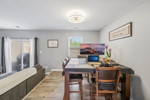 Holly Dr-S1105-018.jpg