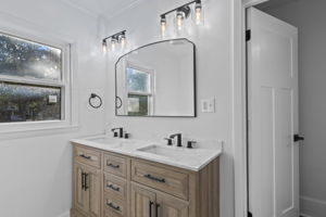 Upper Bathroom