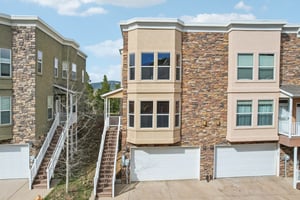 Vernon Dr-2904-004.jpg