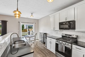 Northwich Ave-S1908-015.jpg
