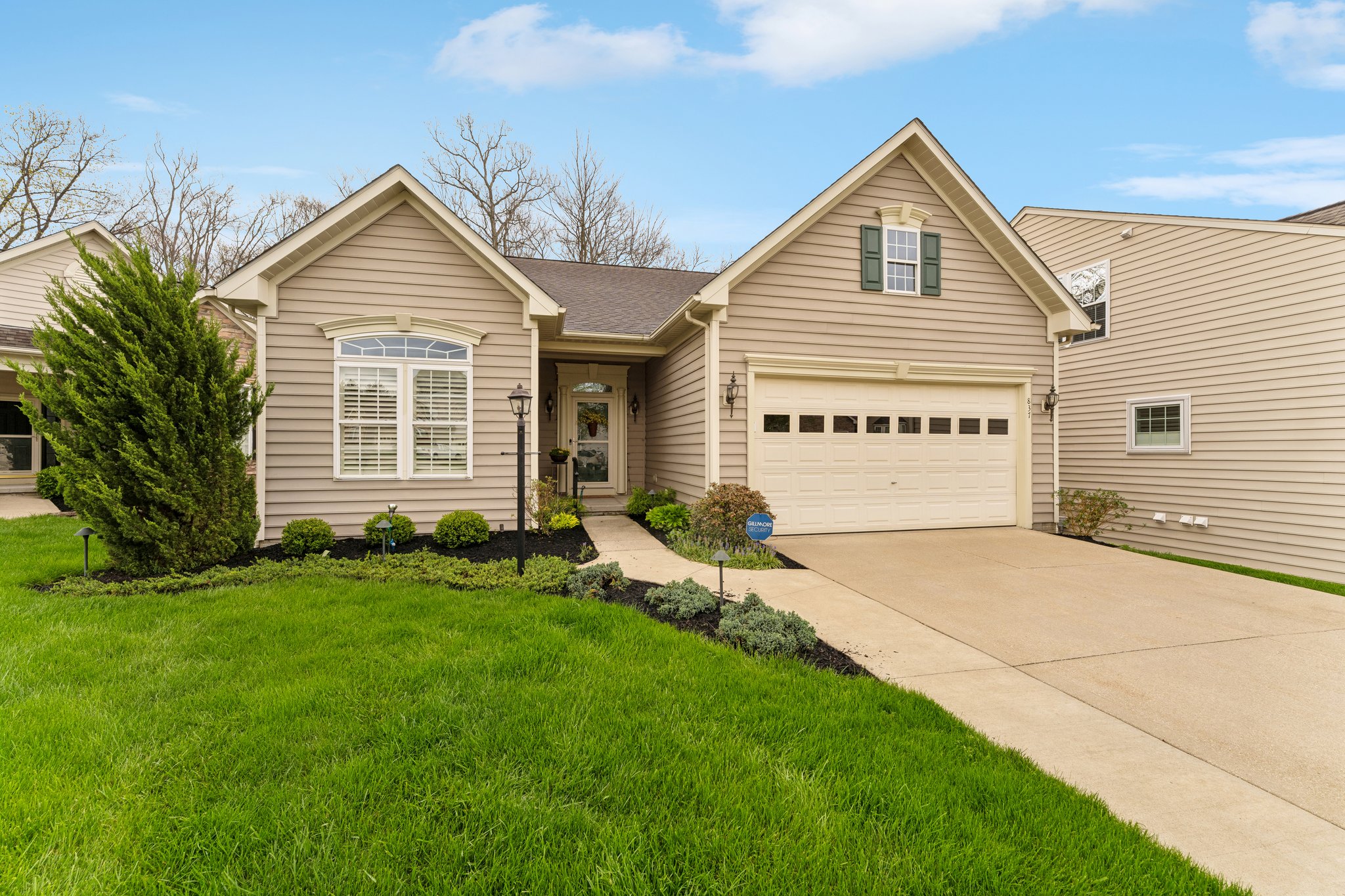 Willow Creek Dr-S0105-004.jpg