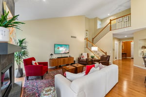 Willow Creek Dr-S0105-005.jpg
