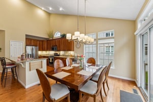 Willow Creek Dr-S0105-017.jpg