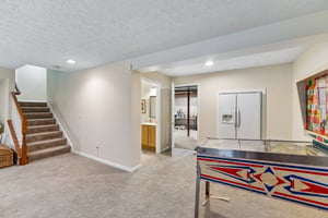 Willow Creek Dr-S0105-029.jpg