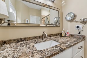 Willow Creek Dr-S0105-035.jpg