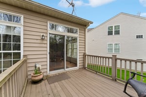 Willow Creek Dr-S0105-069.jpg