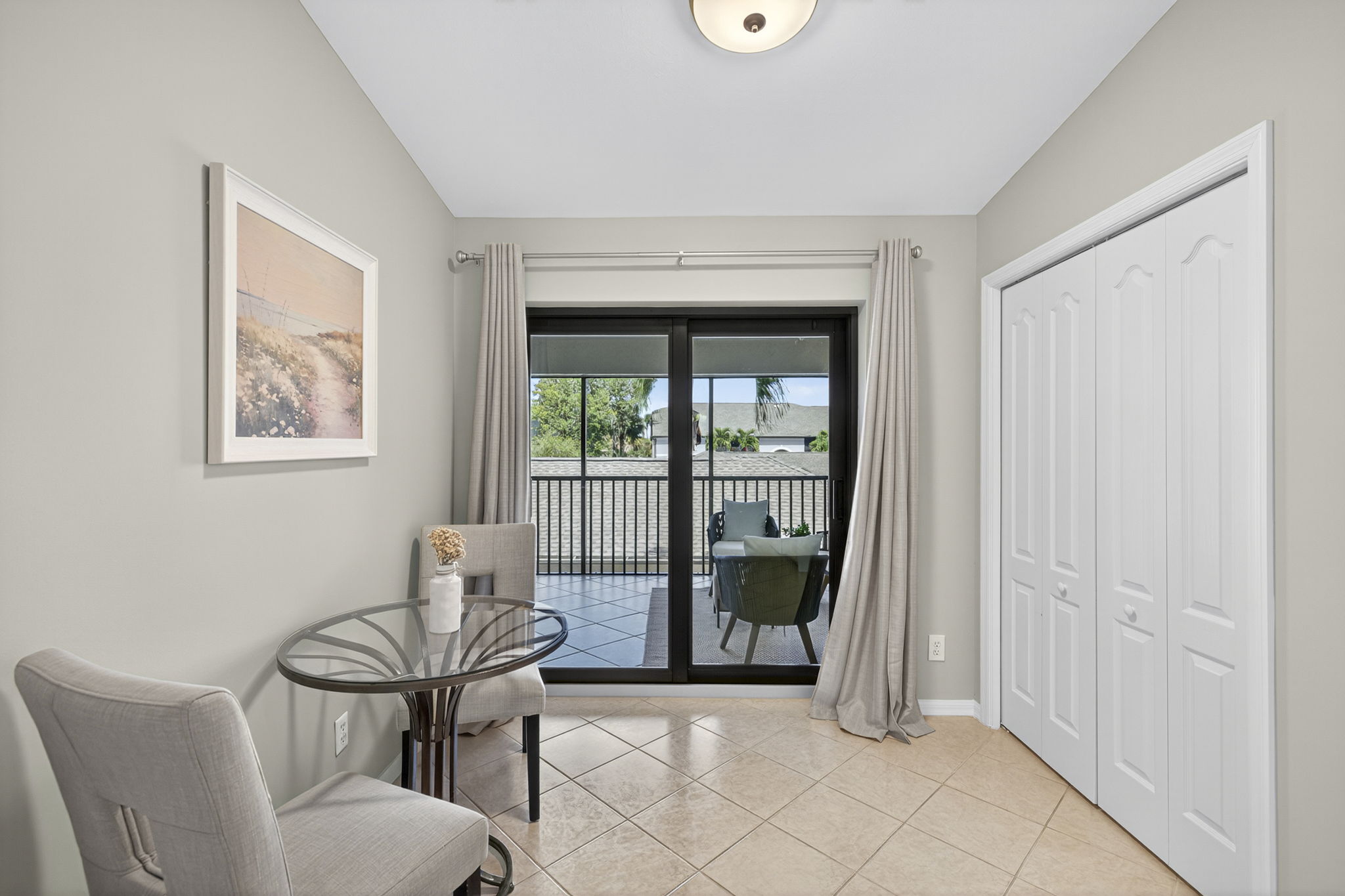 Breakfast Nook 1 of 2