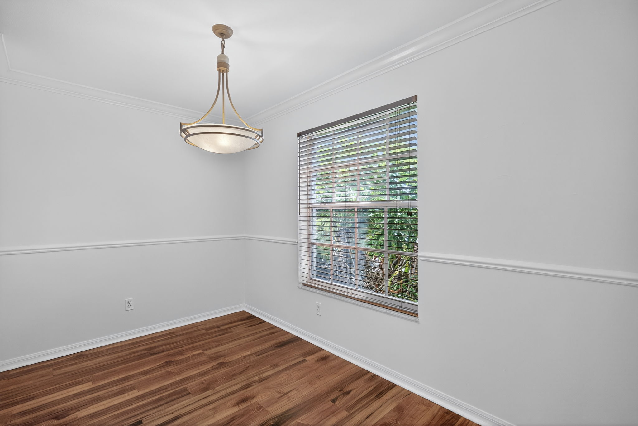 Breakfast Nook 1 of 3