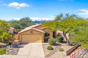 Welcome home to 8373 E Sarnoff Ridge Loop