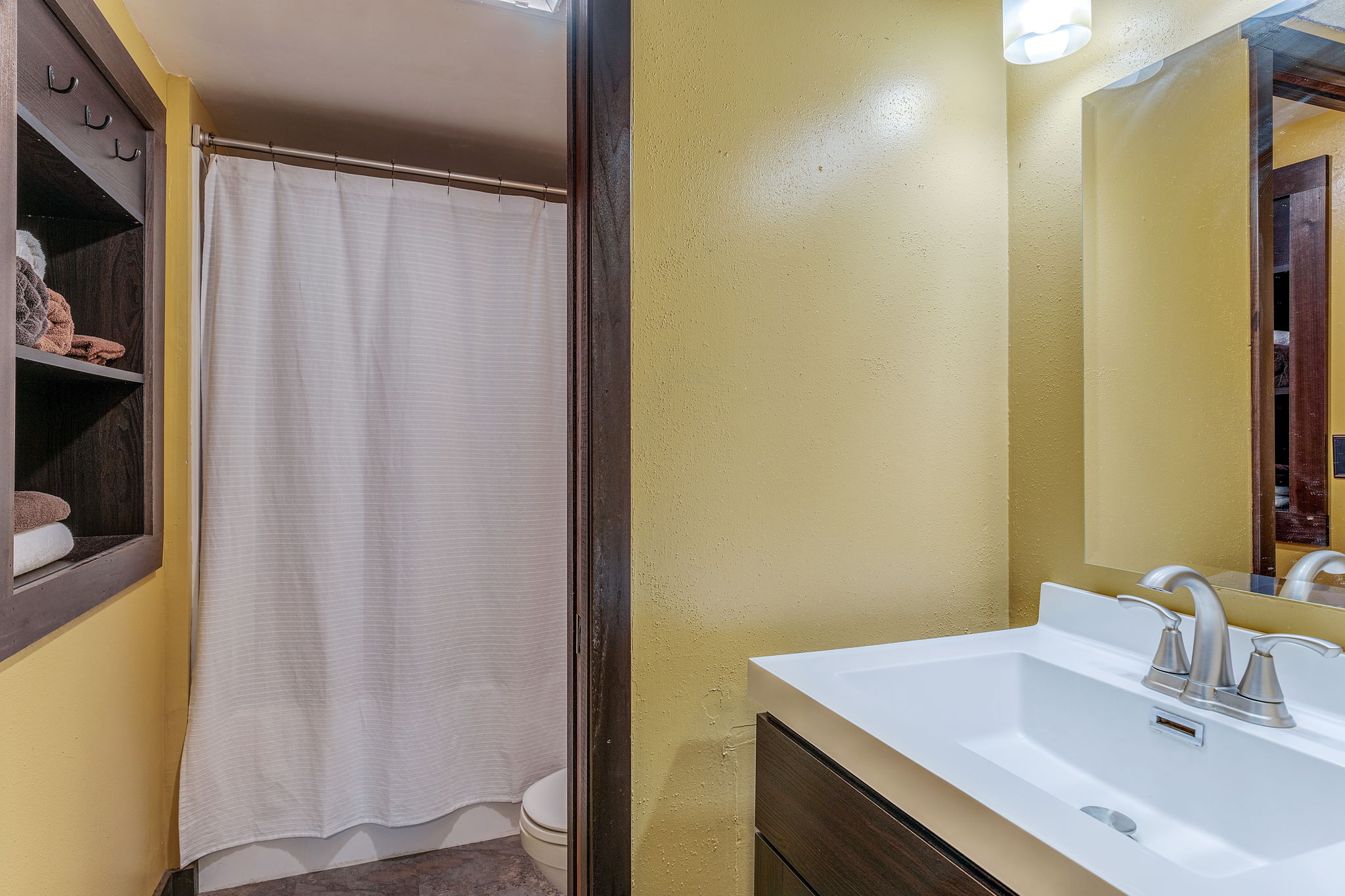 17 Bathroom