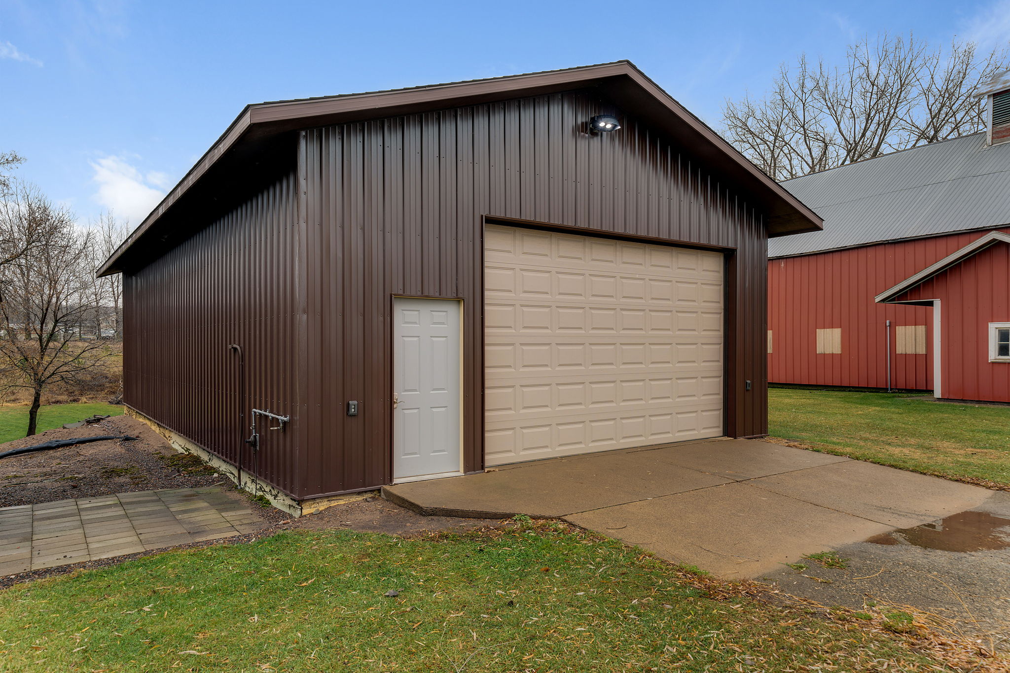 34 Garage Exterior