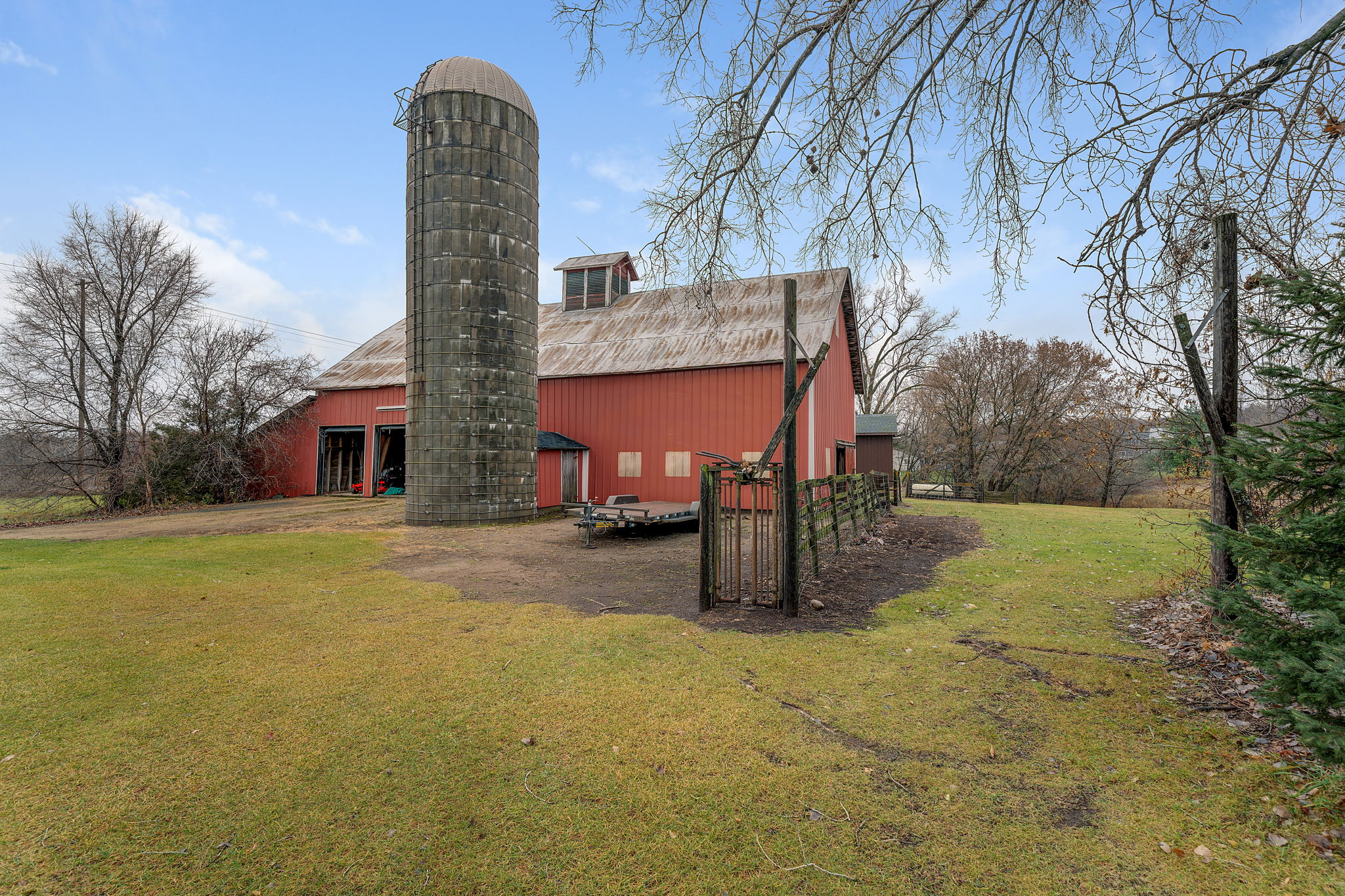 29 Barn Exterior