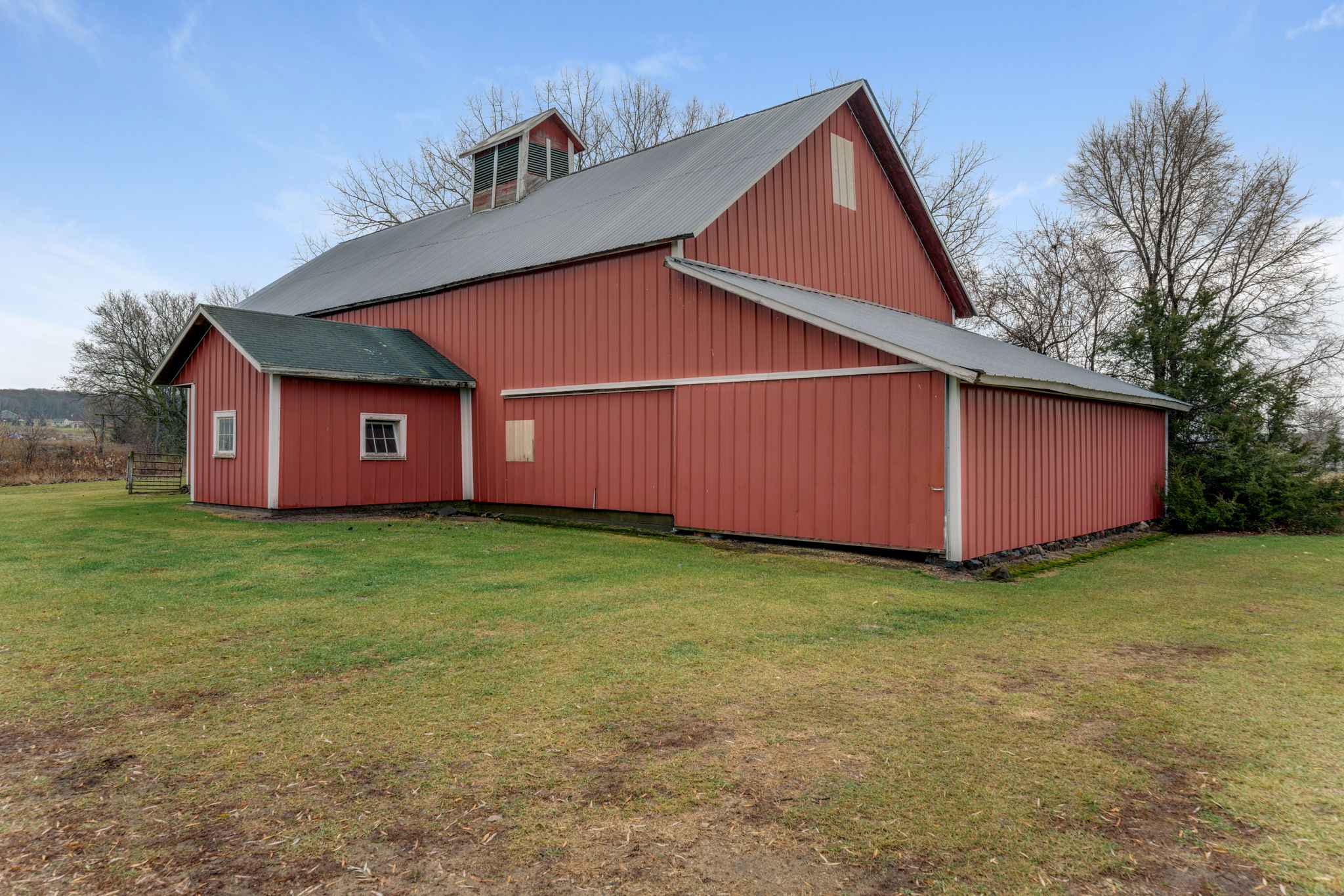 27 Barn Exterior