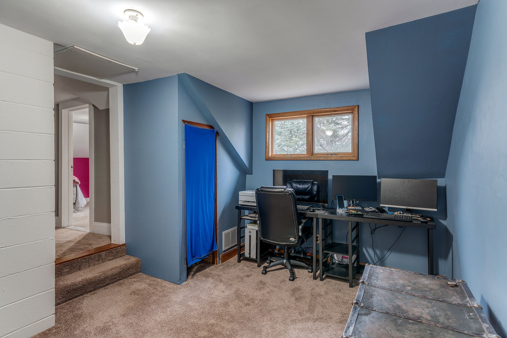 20 Upstairs Loft