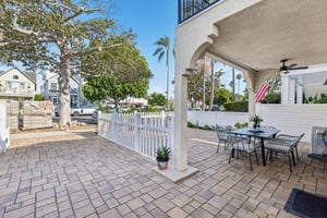 C Ave-S0708-007.jpg