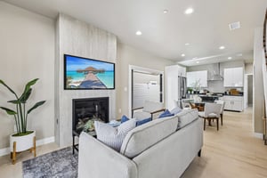 C Ave-S0708-009.jpg
