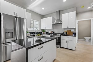 C Ave-S0708-017.jpg